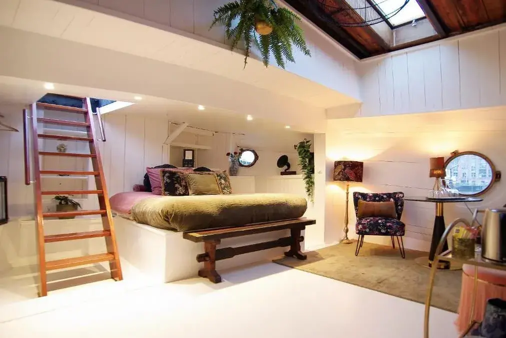 Najade Eco Houseboat